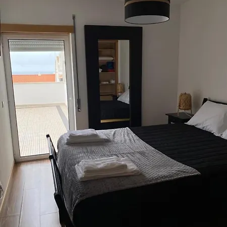 Sunset House / Casa Por Do Sol * Ναζαρέ
