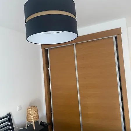 Sunset House / Casa Por Do Sol 아파트 나자레